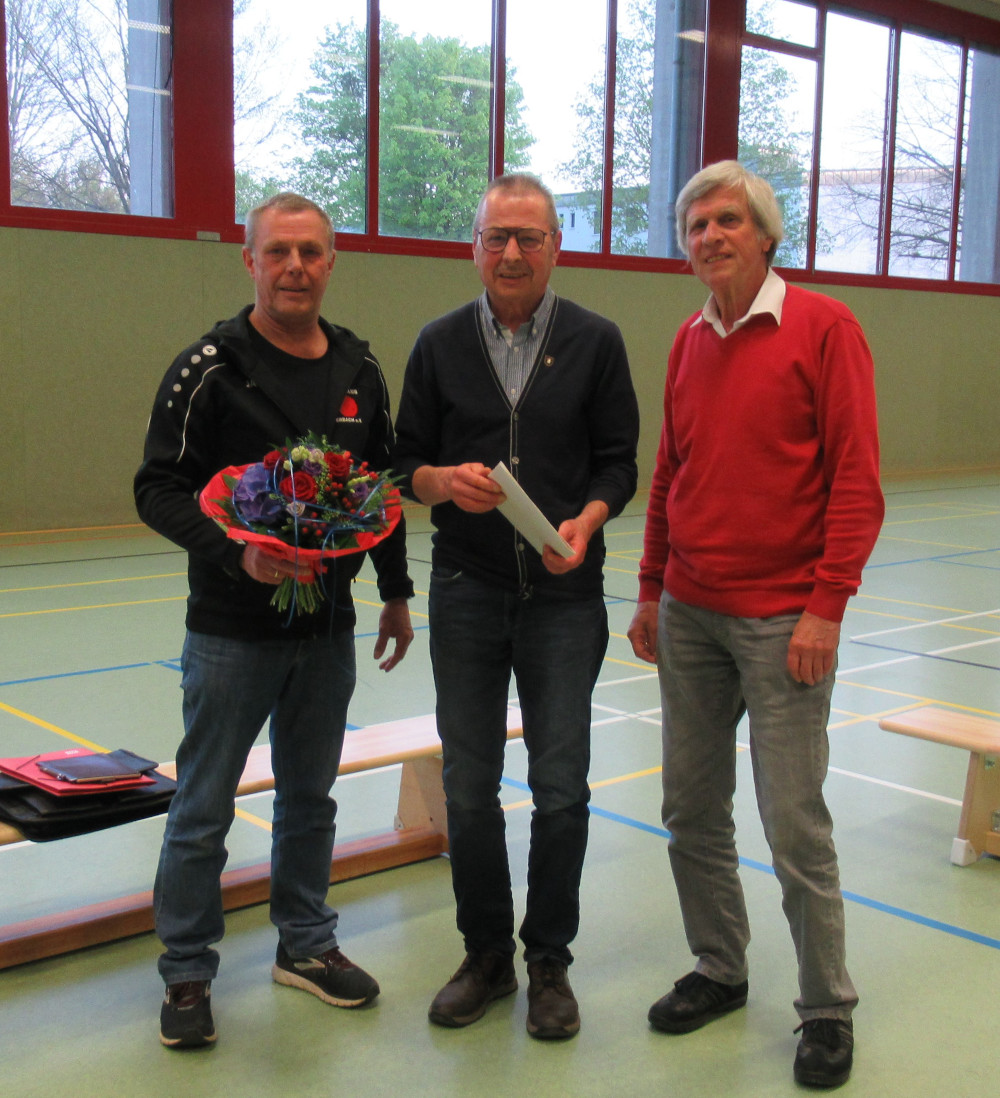 Manfred Schneider erhält Ehrennadel in Bronze vom Landessportbund Hessen